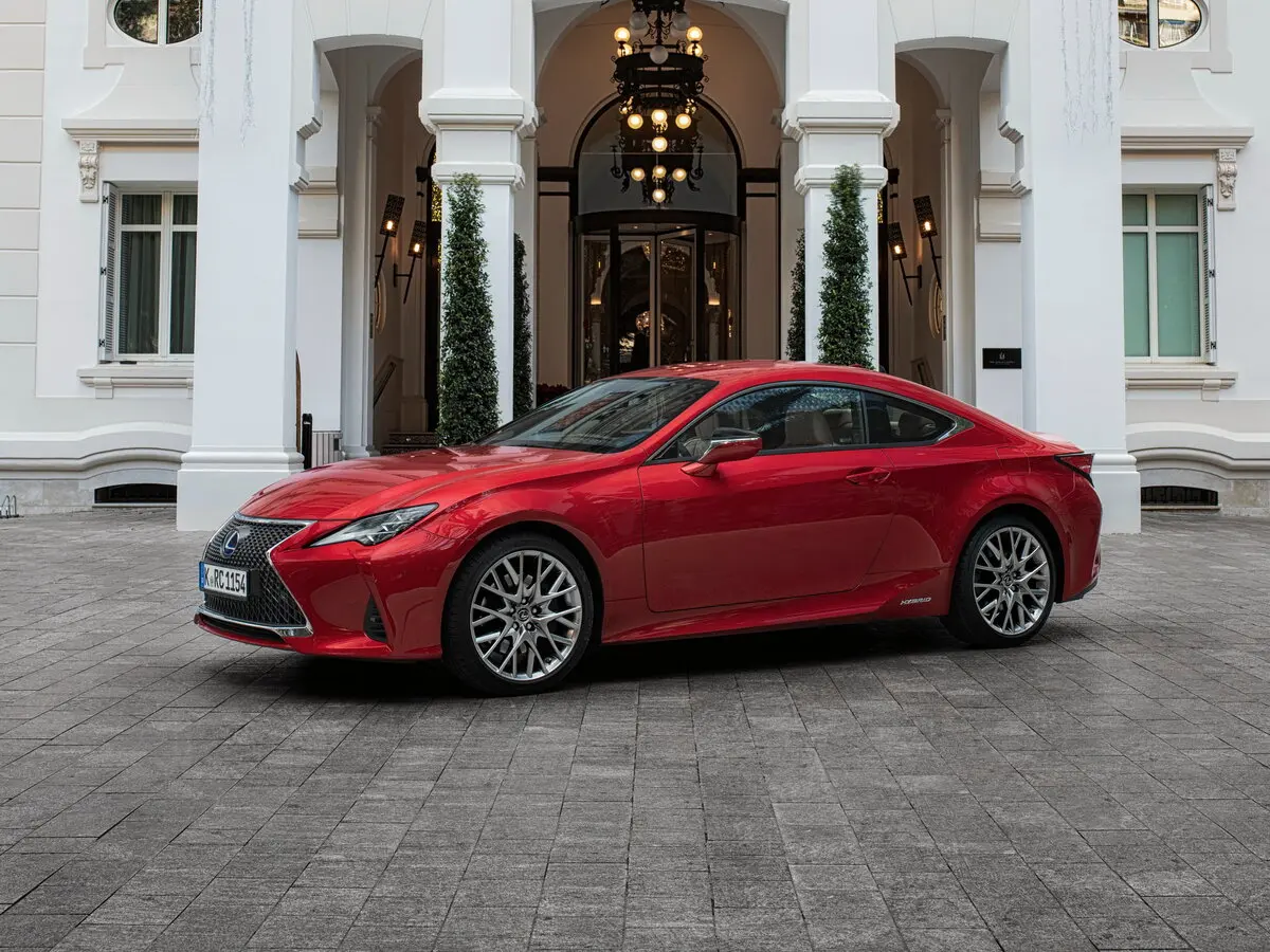 Lexus RC