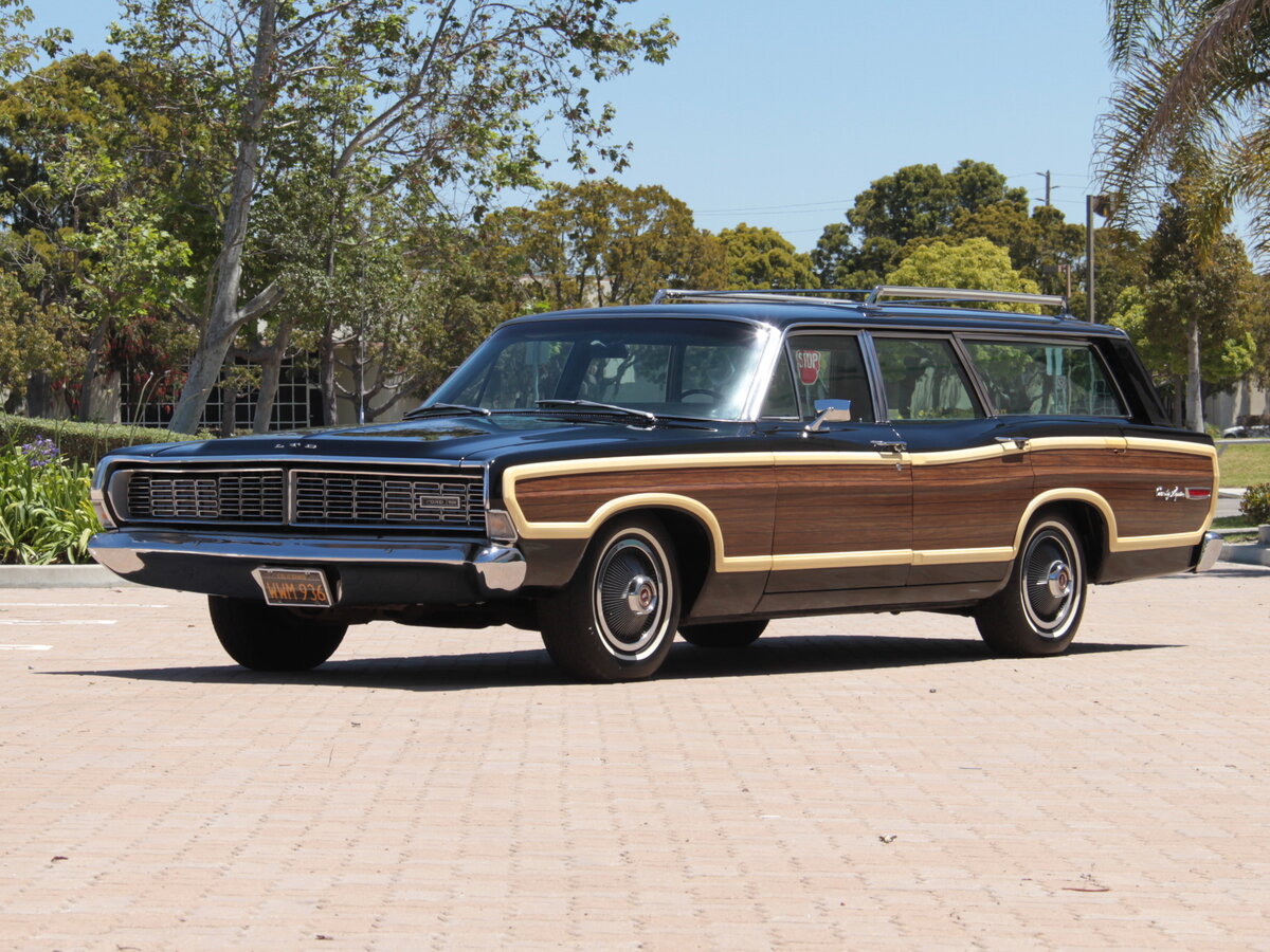 Ford Country Squire VI