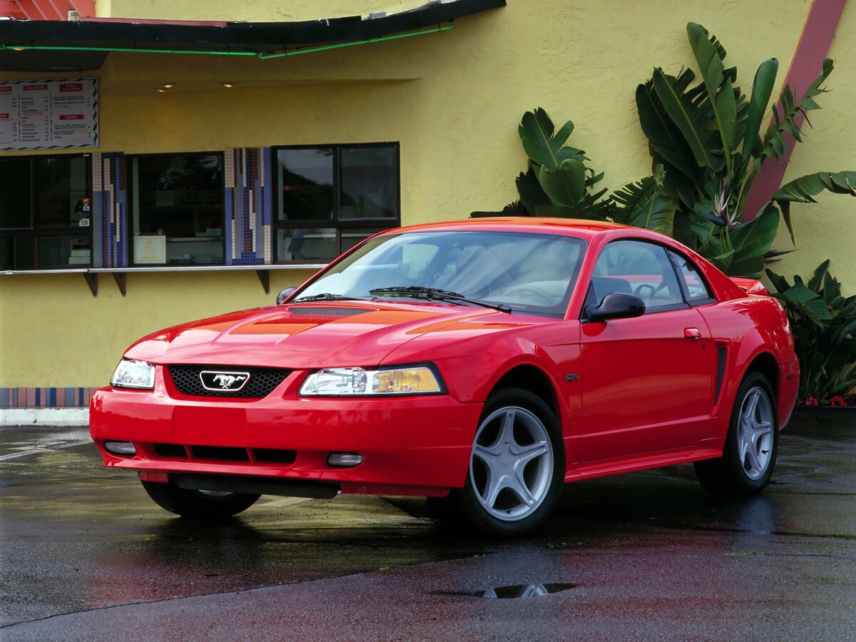 Ford Mustang IV Рестайлинг Купе
