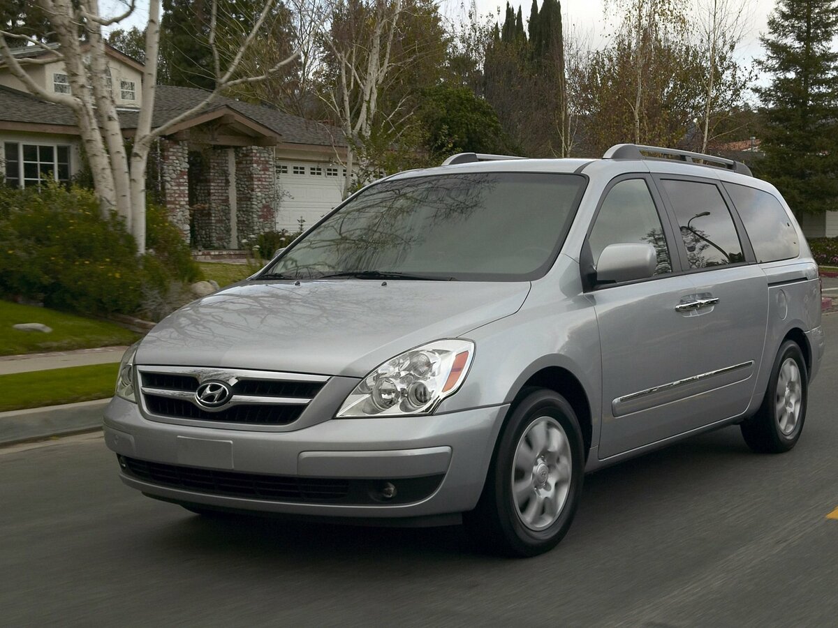 Hyundai Entourage 2006 – 2009