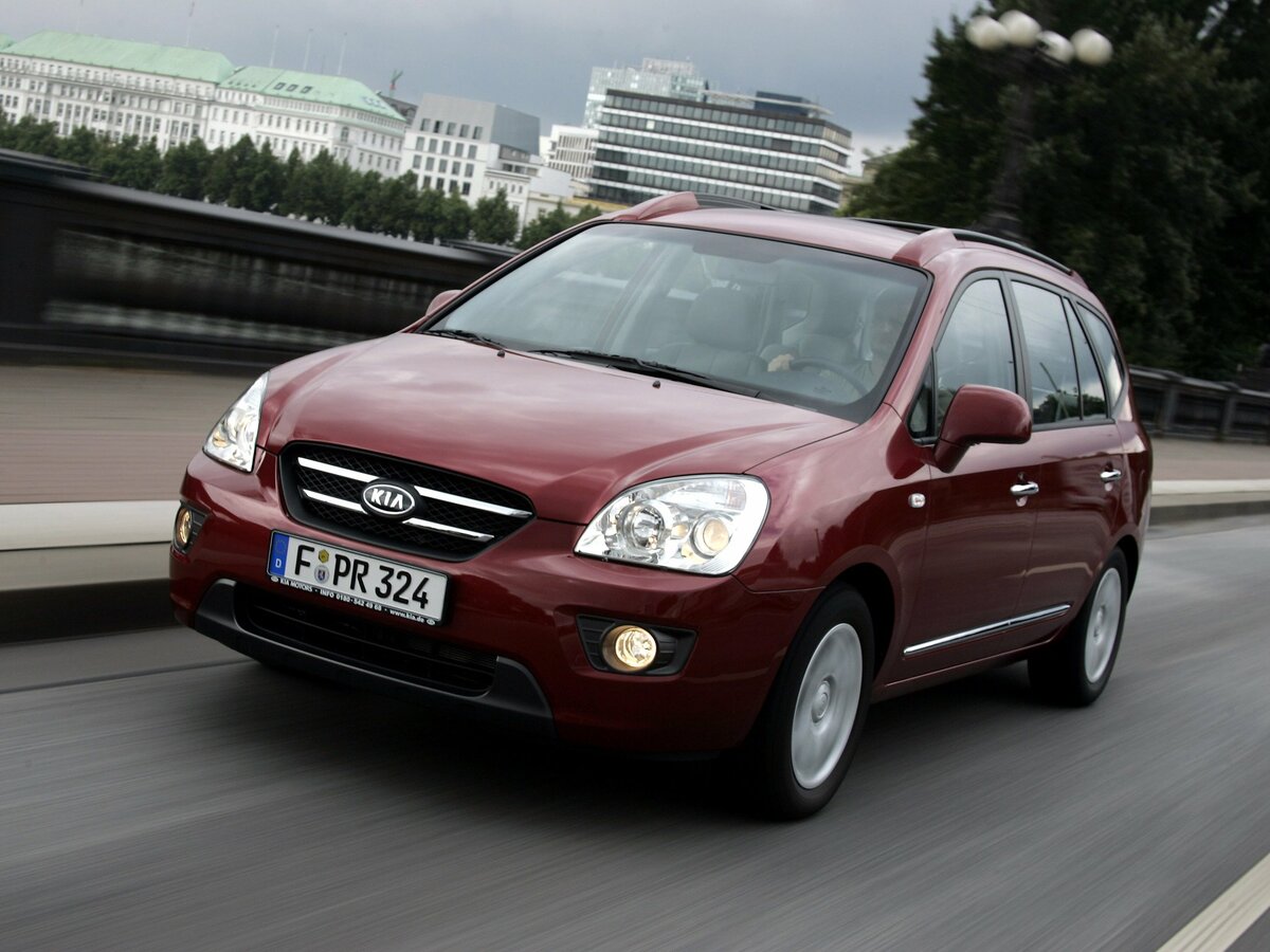 Kia Carens II (UN)