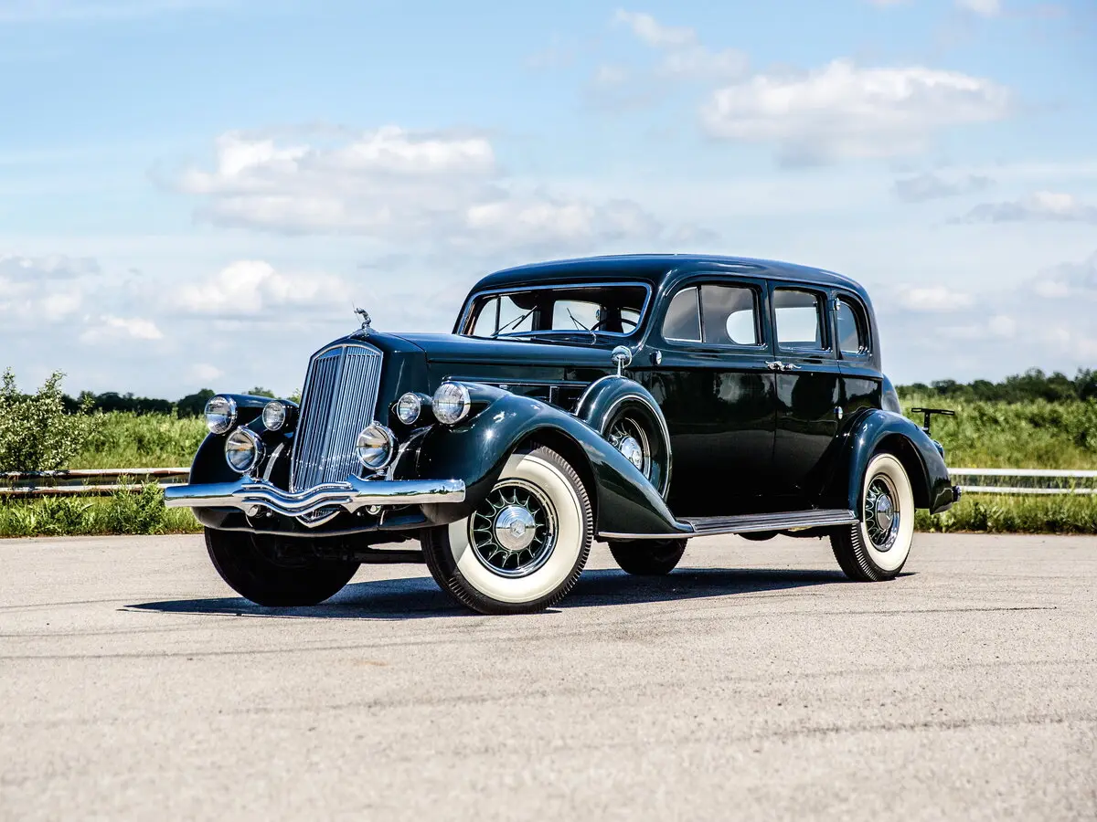 Pierce-Arrow Twelve