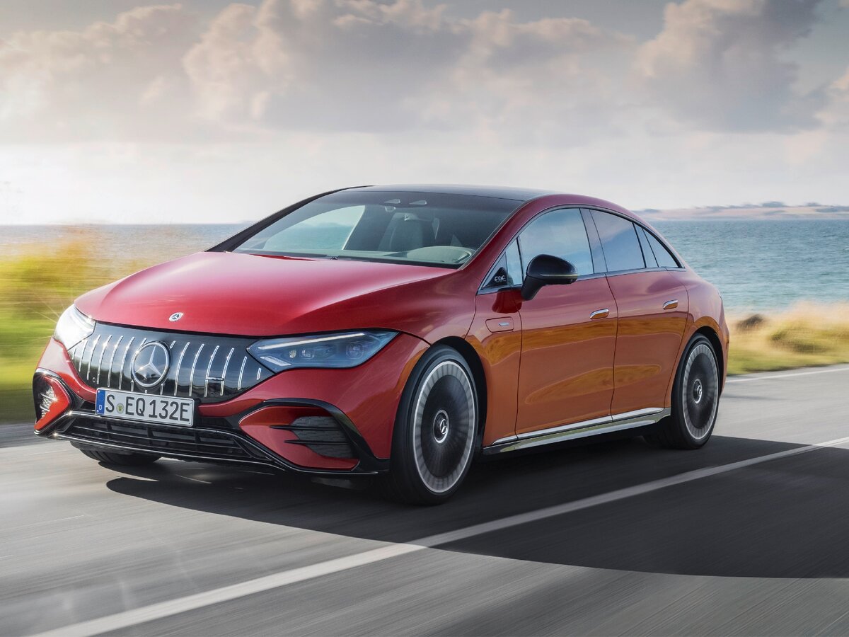 Mercedes-Benz EQE AMG 2022 – н.в.