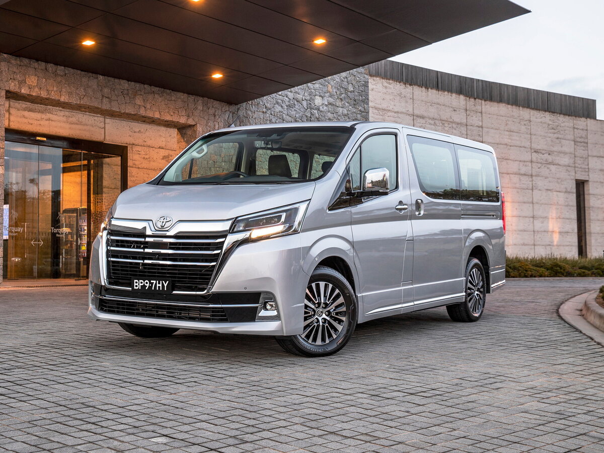 Toyota Granvia II