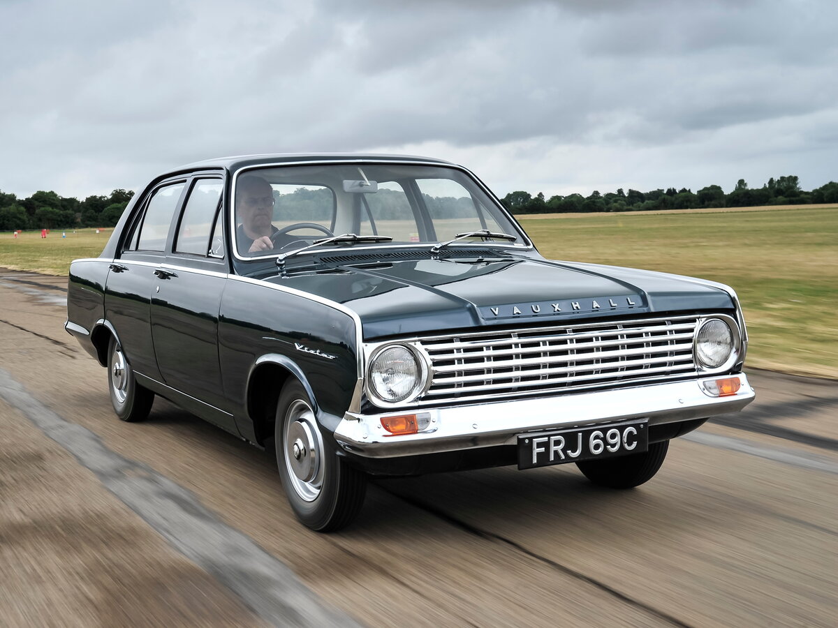 Vauxhall Victor FC Седан