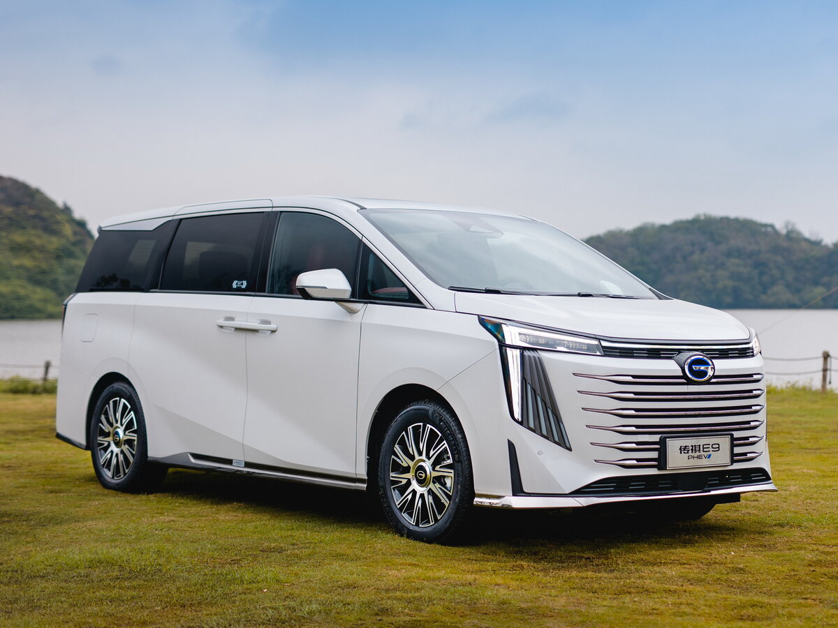 GAC Trumpchi E9 I Минивэн