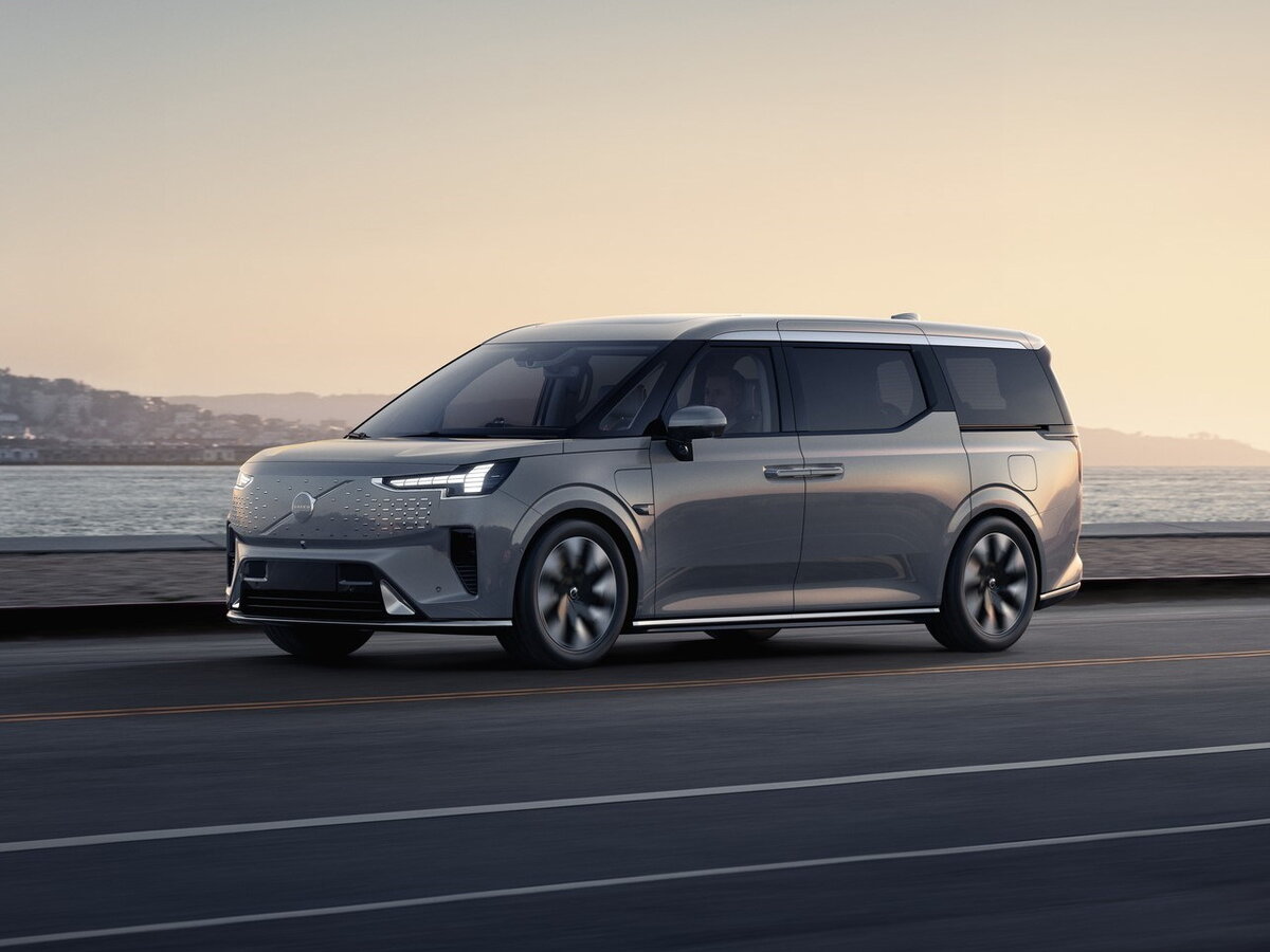 Volvo EM90 2023 – н.в.