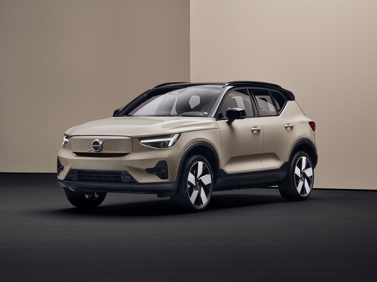 Volvo EX40 2024 – н.в.