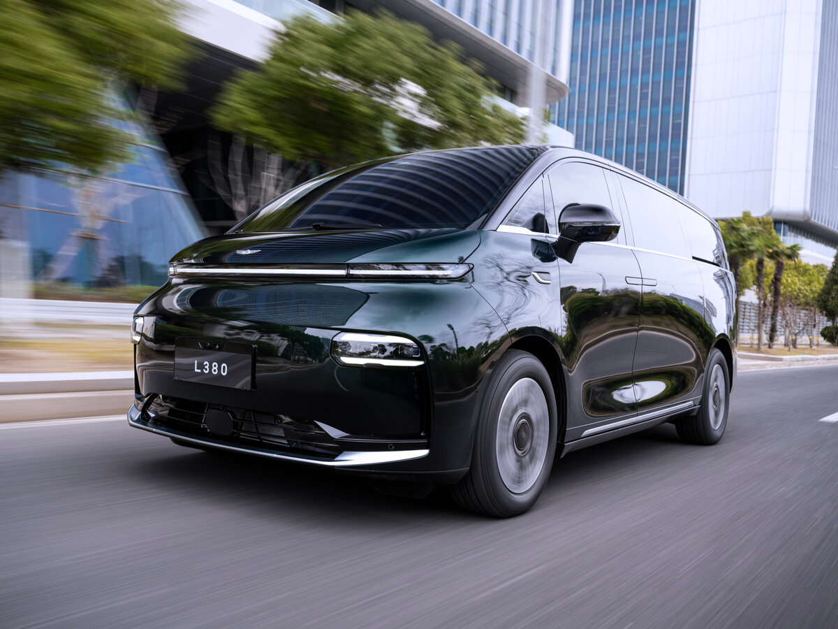 Geely Galaxy LEVC L380 2025 – н.в.