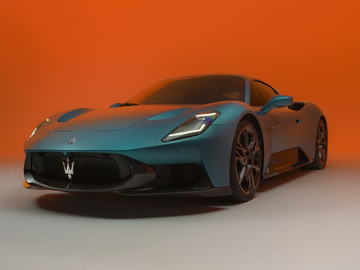 Maserati MCPura 2025 – н.в. Купе