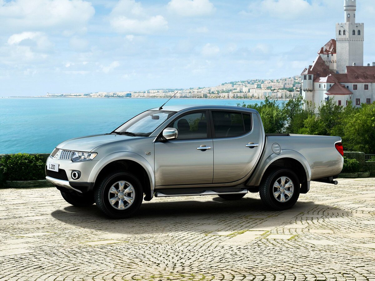 Mitsubishi L200 IV Пикап Двойная кабина