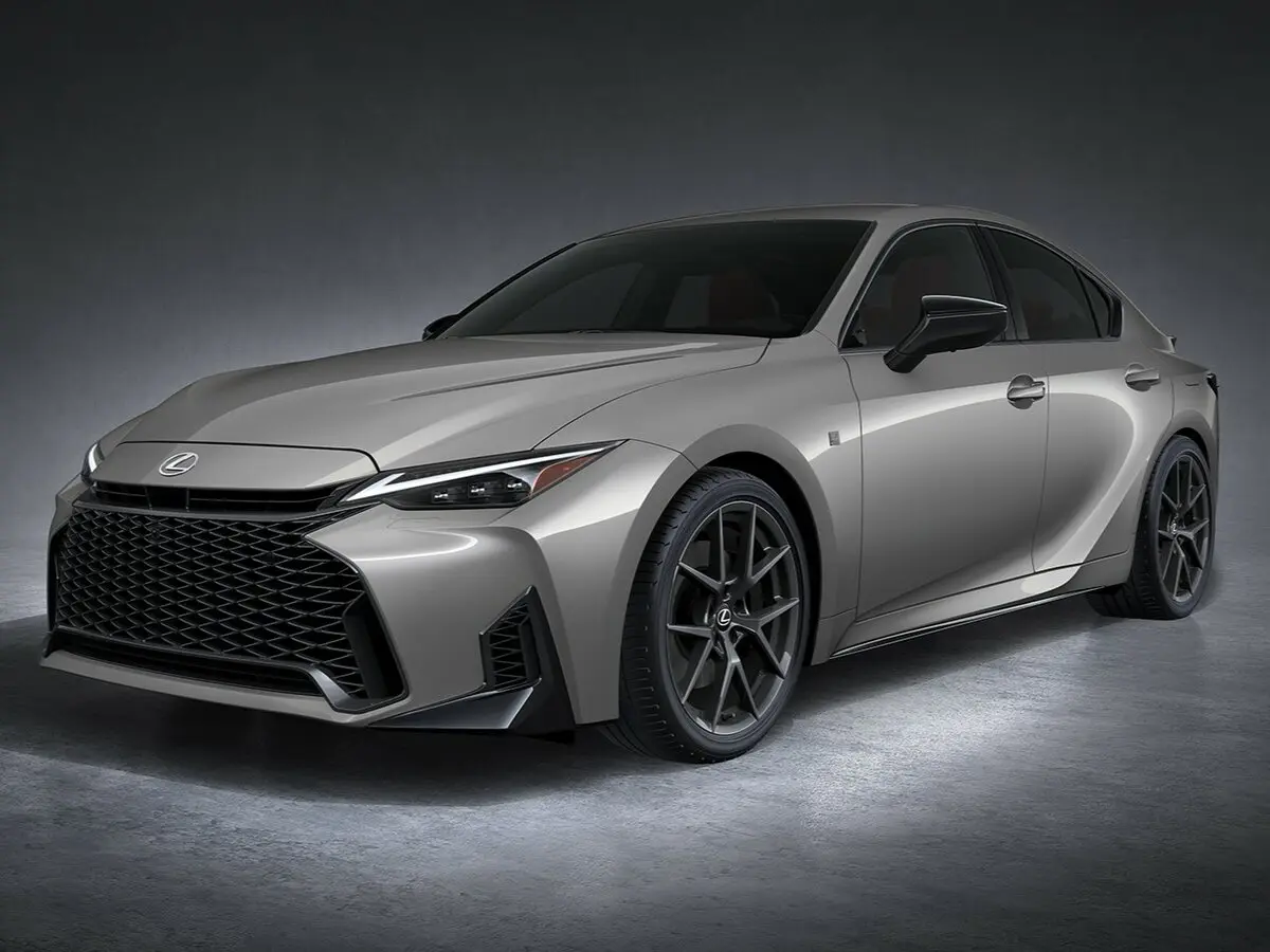 Lexus IS