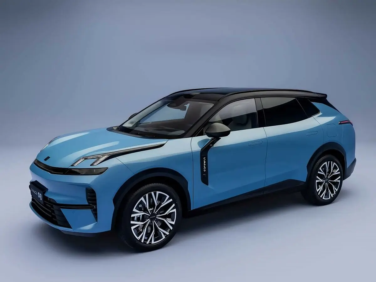 Lynk & Co 08