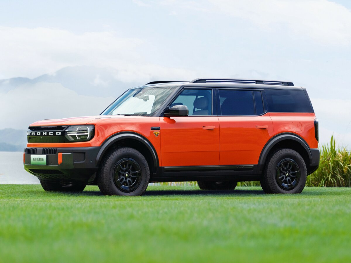 Ford Bronco Basecamp 2025 – н.в.