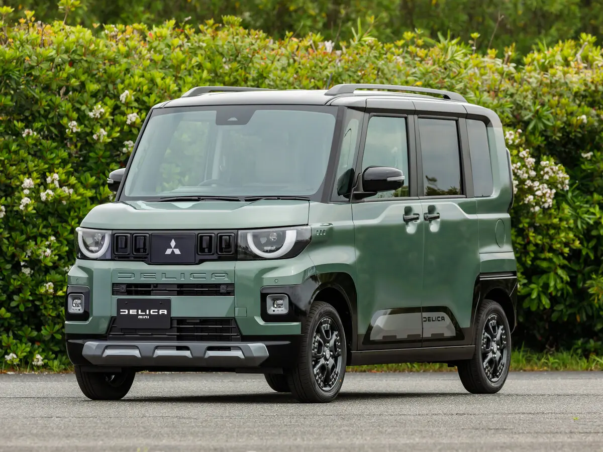 Mitsubishi Delica Mini