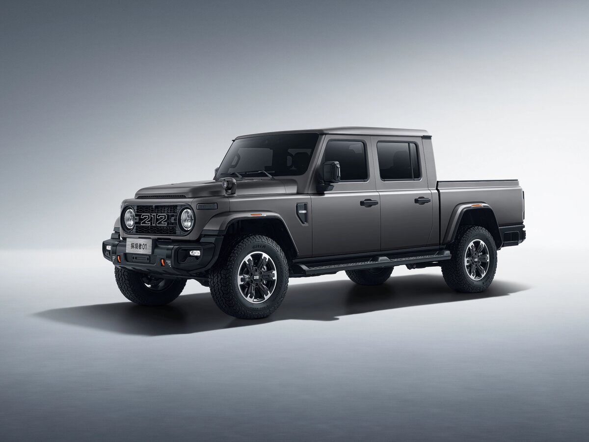 212 Explorer 01