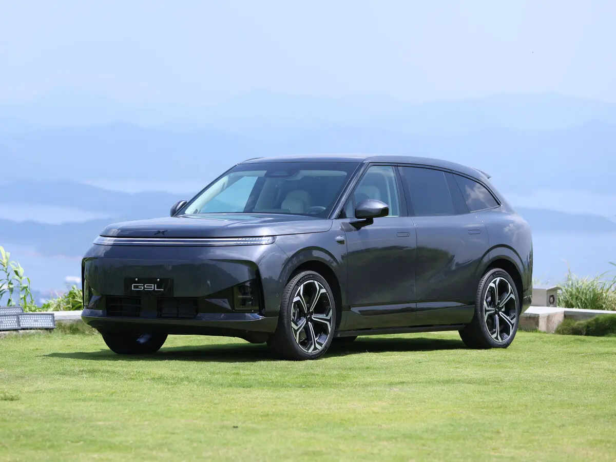 Xpeng G9L