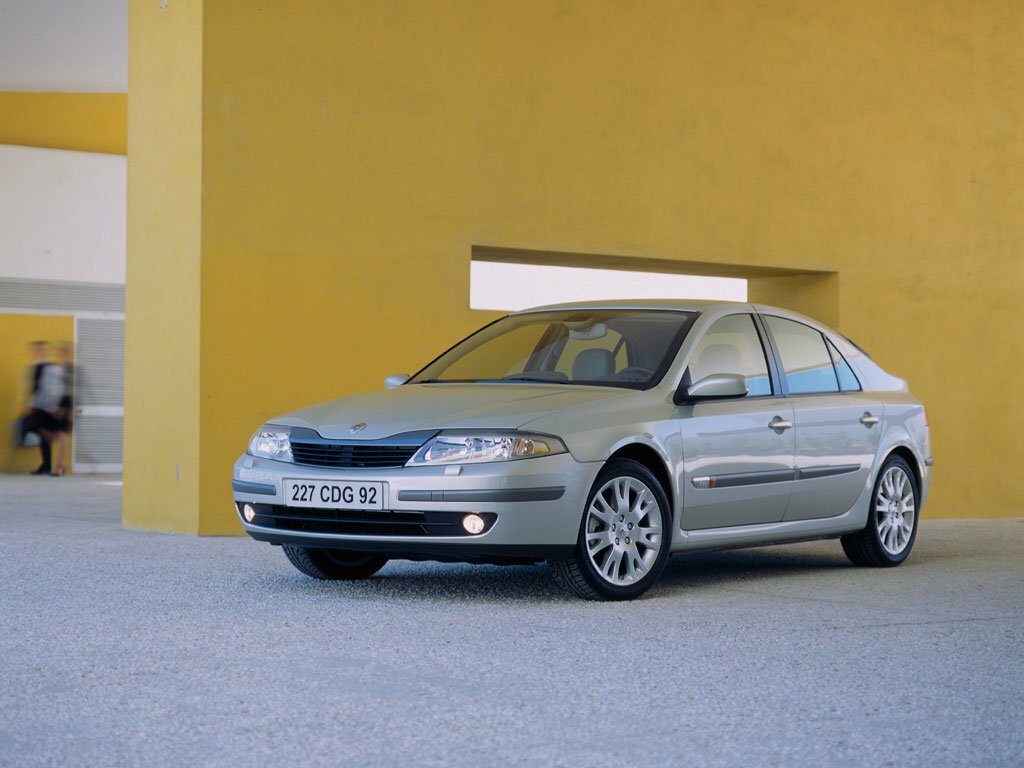 Renault Laguna II Лифтбек