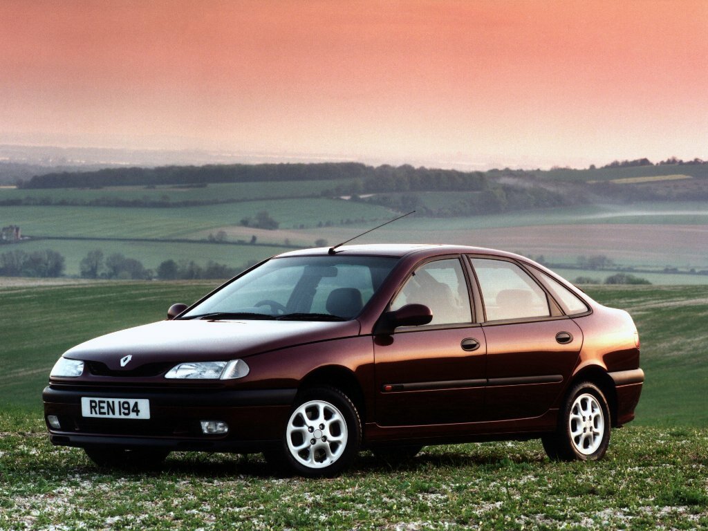 Renault Laguna I Лифтбек