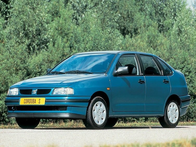 SEAT Cordoba I Купе