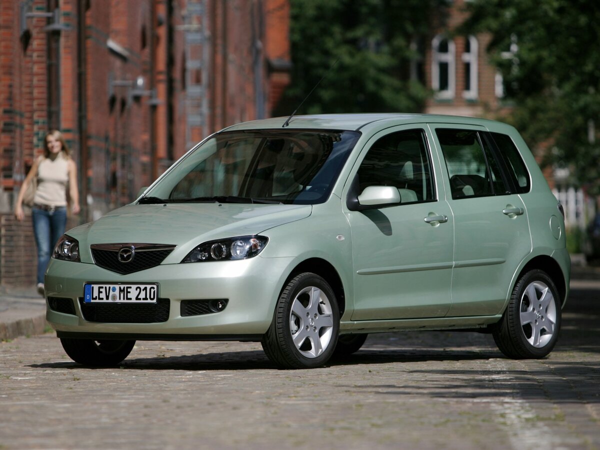 Mazda 2 I (DY) Рестайлинг