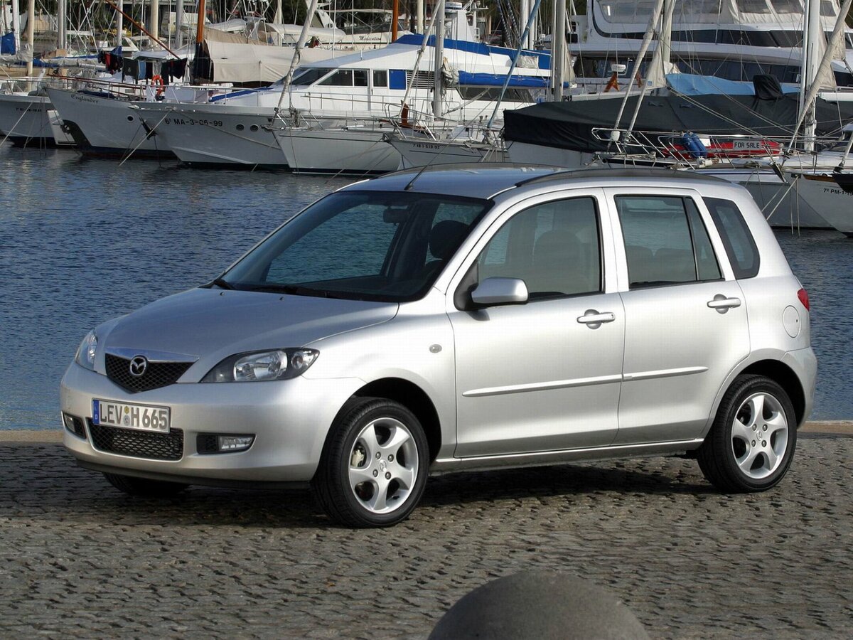 Mazda 2 I (DY)