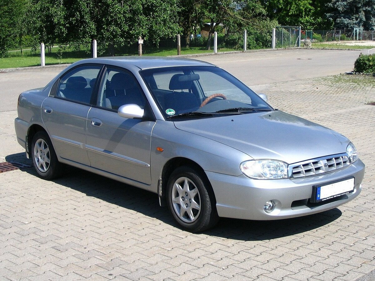 Kia Shuma II Лифтбек