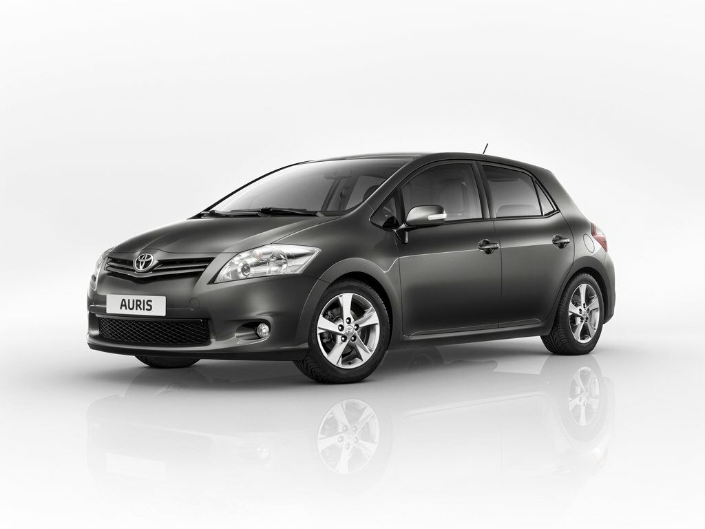 Toyota Auris I Рестайлинг Хэтчбек 5 дв.