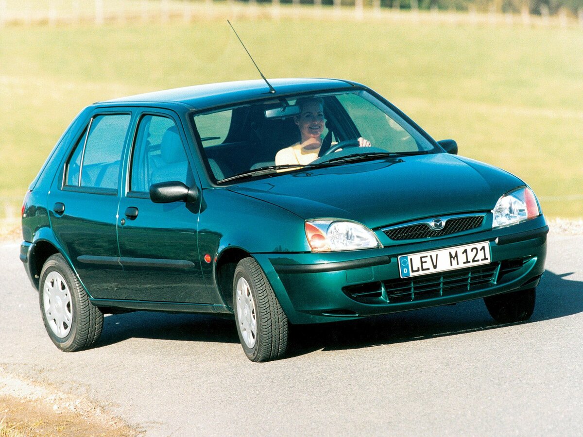 Mazda 121 III Хэтчбек 3 дв.