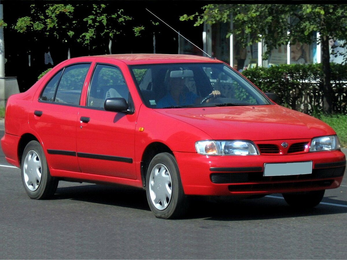 Nissan Almera I (N15) Хэтчбек 3 дв.