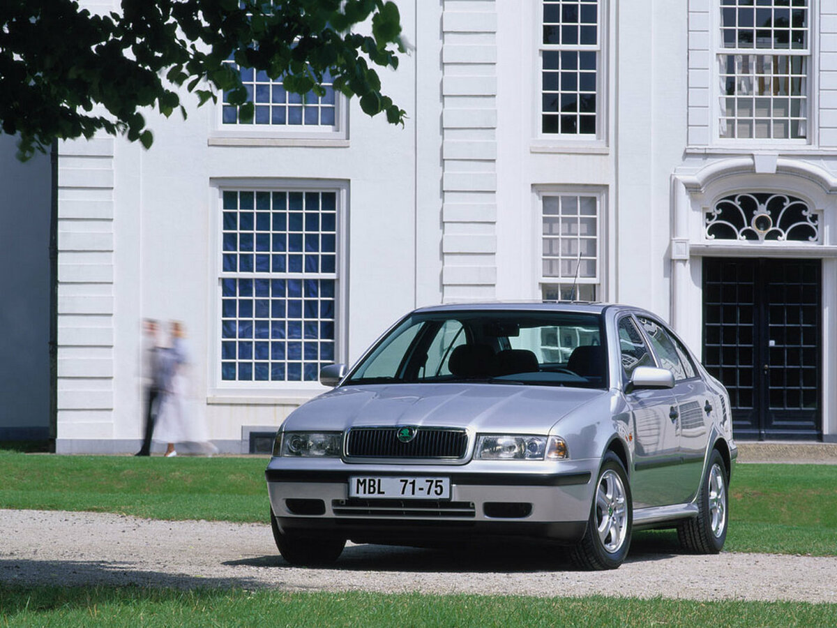 Skoda Octavia I (A4) Лифтбек