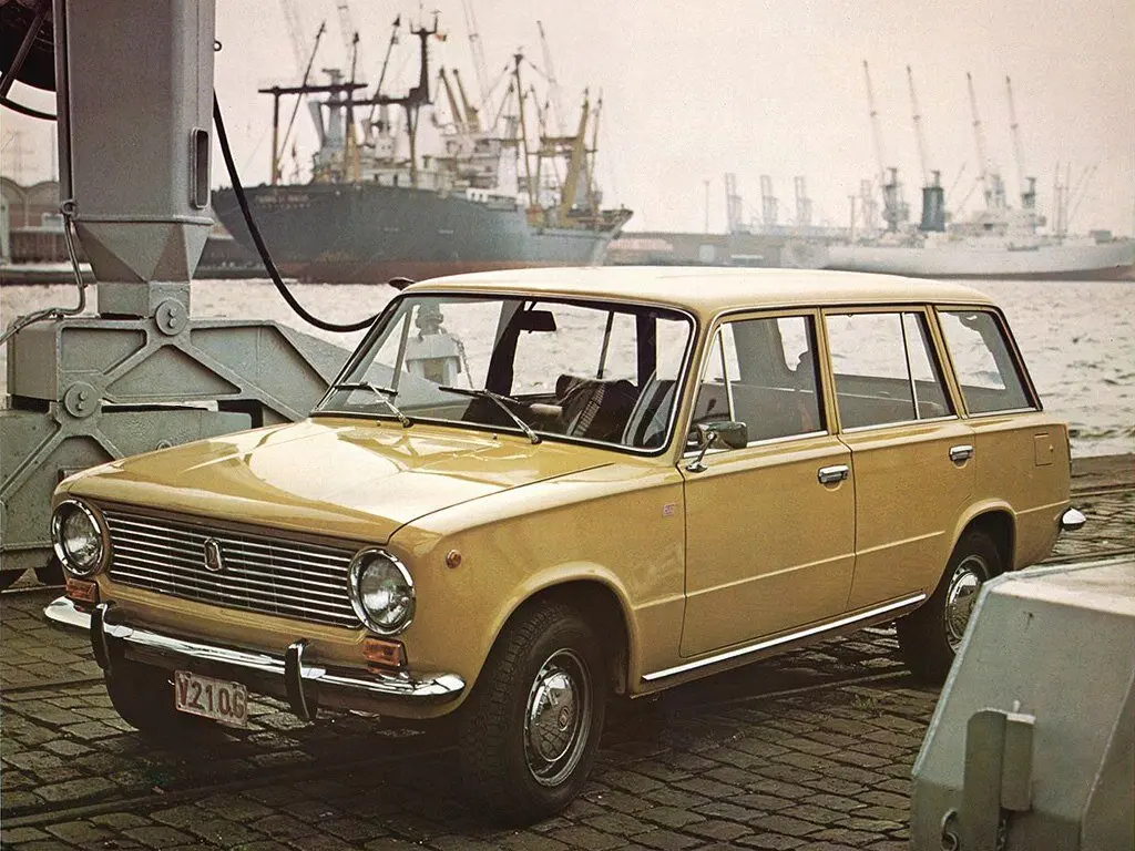 Lada (ВАЗ) 2102