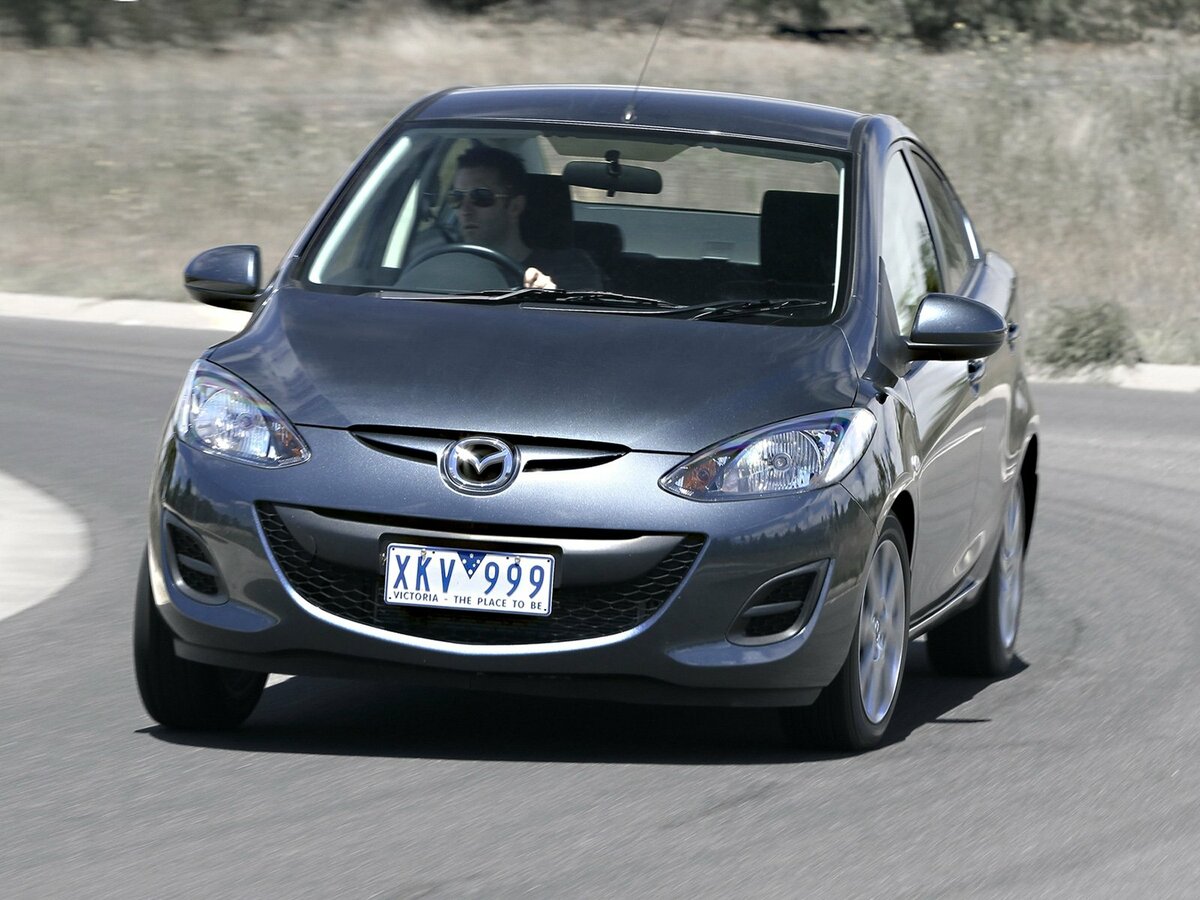 Mazda 2 II Рестайлинг (DE2) Хэтчбек 5 дв.