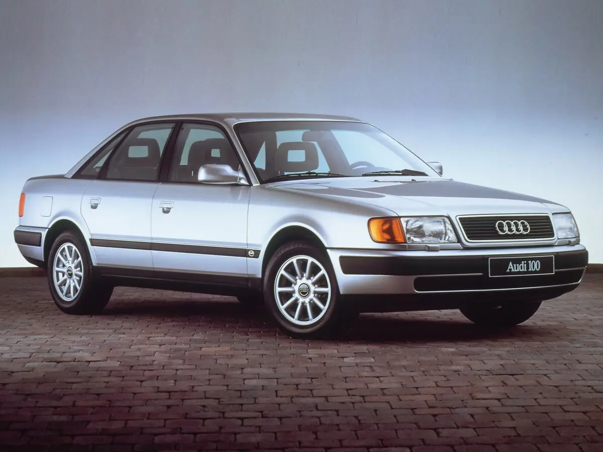 Audi 100