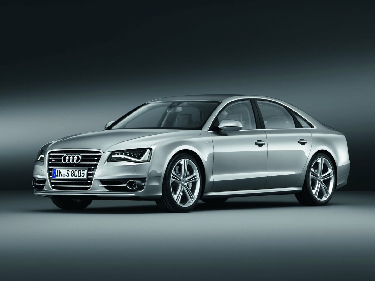 Audi S8 III (D4)