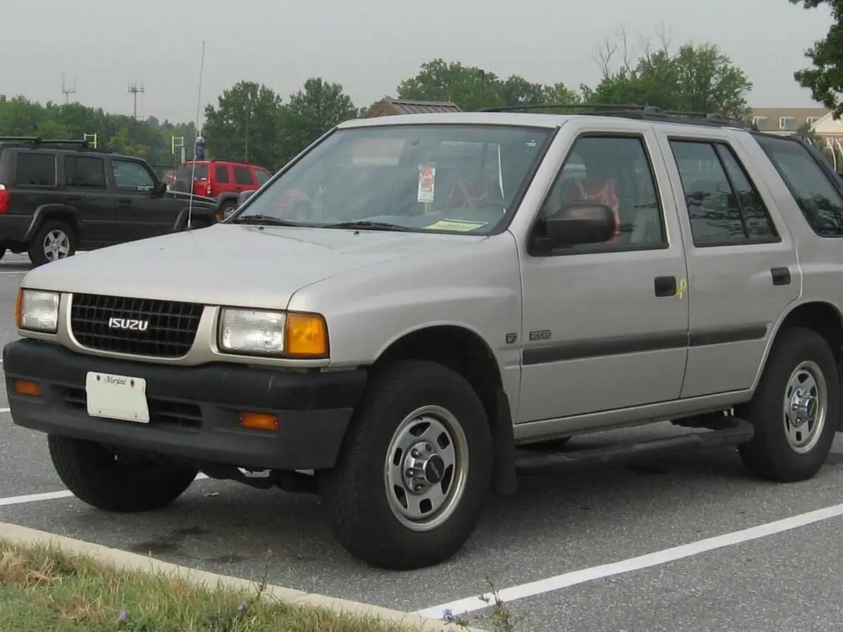Isuzu Wizard