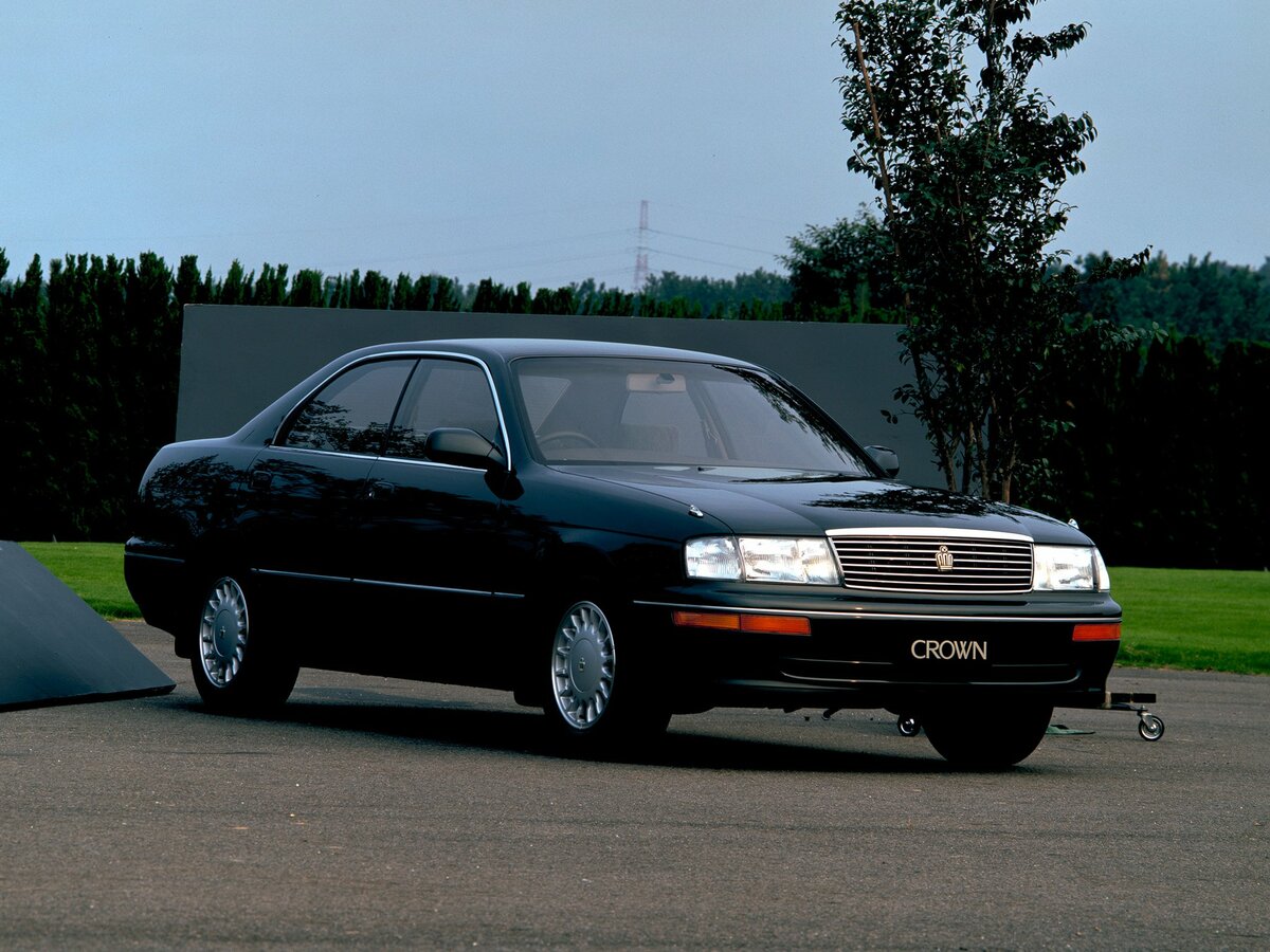 Toyota Crown IX (S140) Седан