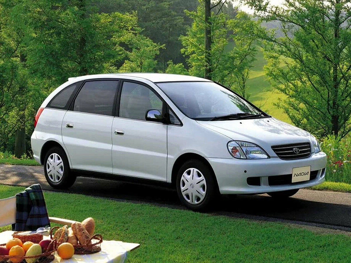 Toyota Nadia 1998 – 2003