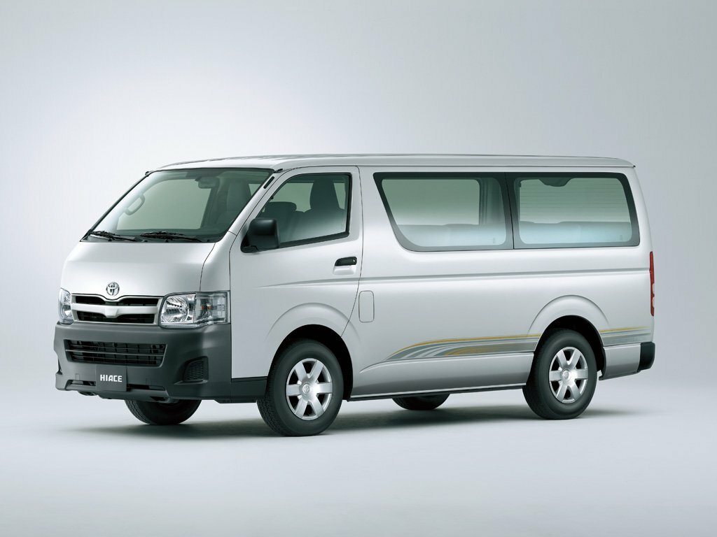 Toyota HiAce H200 Минивэн