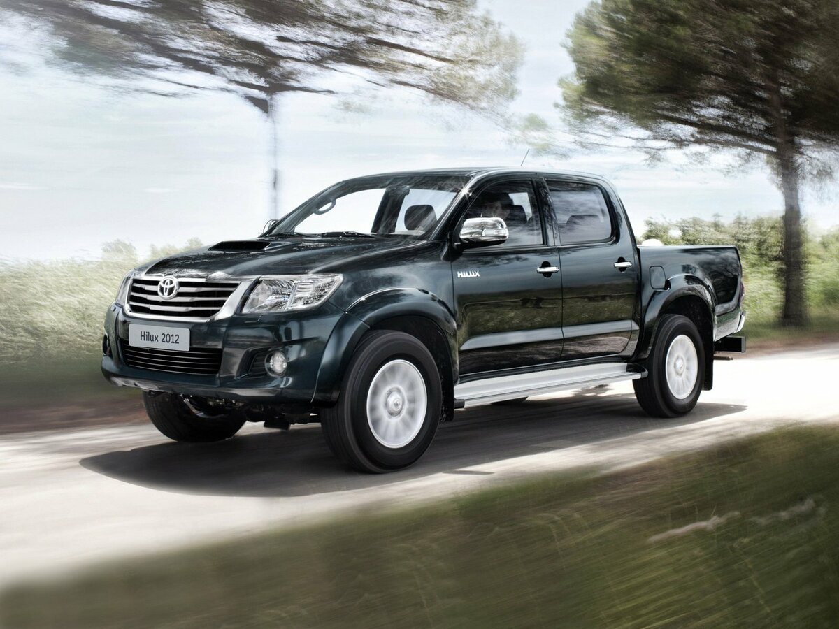 Toyota Hilux VII Рестайлинг Пикап Двойная кабина