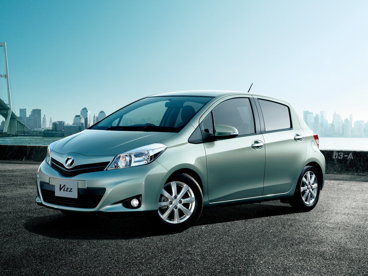 Toyota Vitz III (XP130) Хэтчбек 5 дв.
